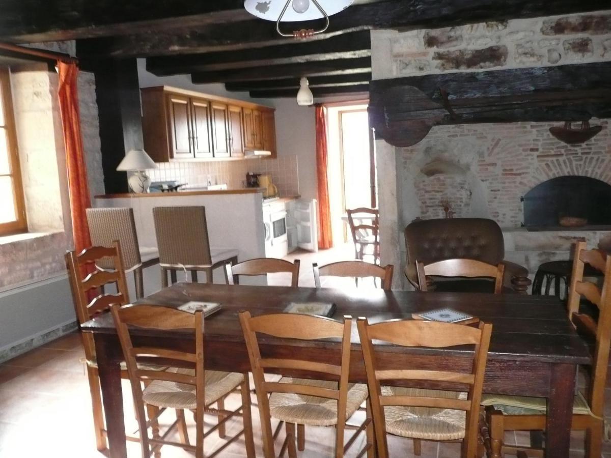 Gite La Chapelle Nailhac Zewnętrze zdjęcie